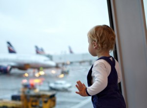Healthy eating: tips for travelling with young children