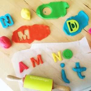 Playdoughideas: learn your letters