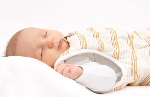 cocoon-vs-swaddle