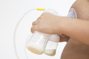 expressing and storing breast milk