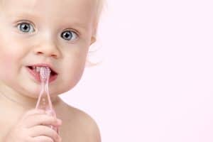 Brushing toddler teeth